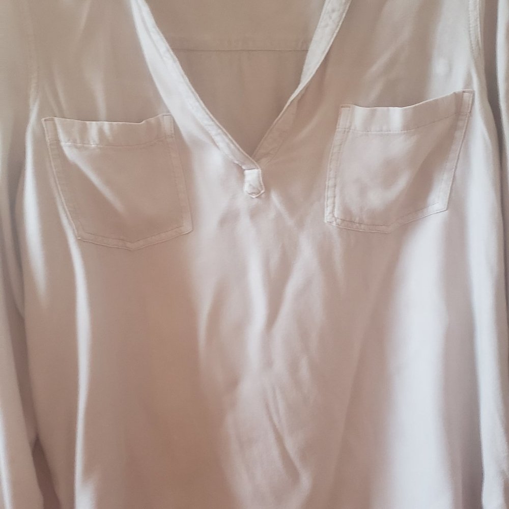 Women's Mudd shirt